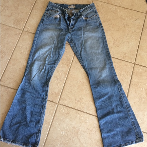 BKE culture jeans.