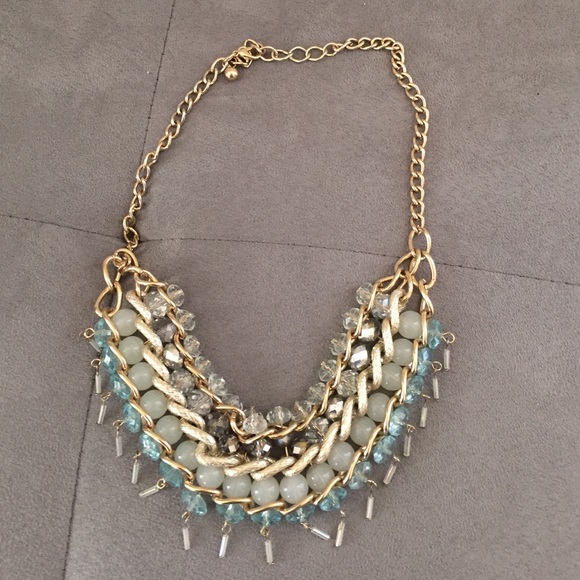 Statement necklace