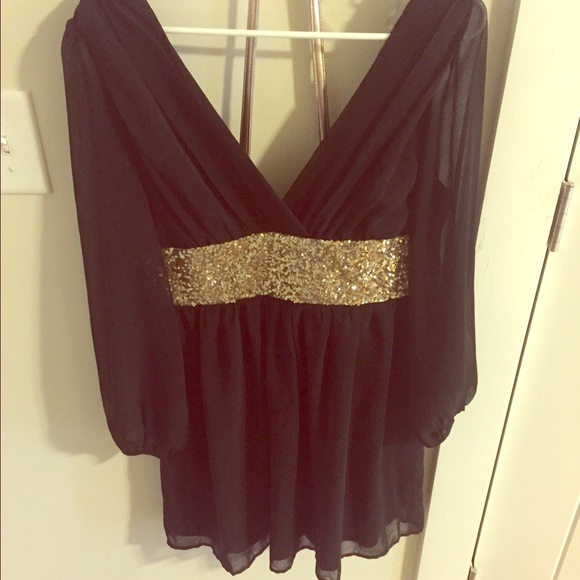 Black w/ Gold sequin party dress!
