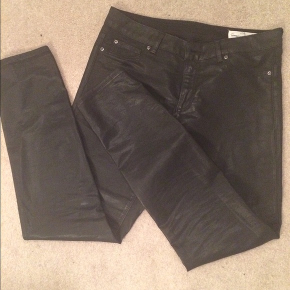 Two By Vince Camuto