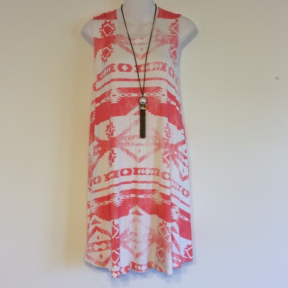 ❗️1 Left ❗️Aztec print swing dress 💖🌷 - Picture 2 of 2