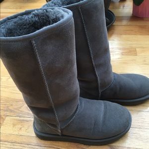 Ugg grey classic tall boot