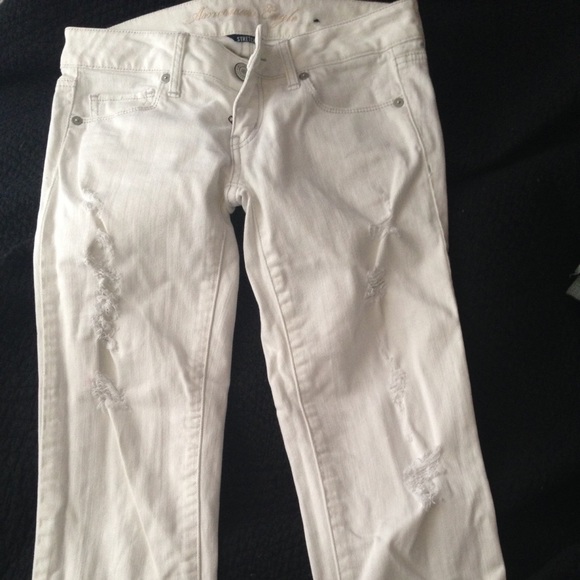 American Eagle white ripped Skinny jeans