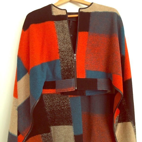 Bcbg MaxAzria Cape