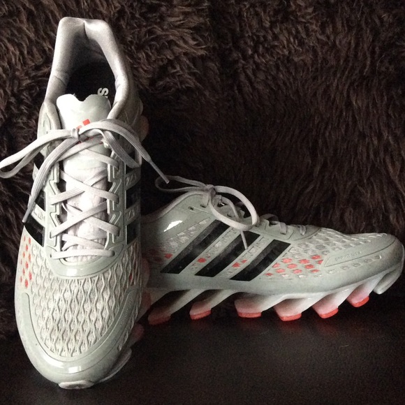 Men's adidas spring blade