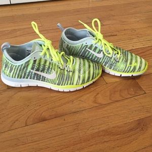 Nike running free 5.0