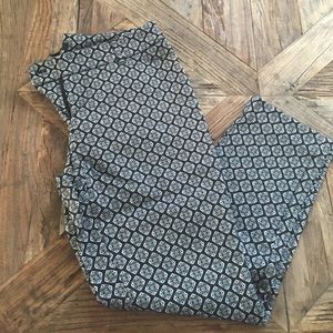 Slim Ankle Black and White Pattern Dress Pants