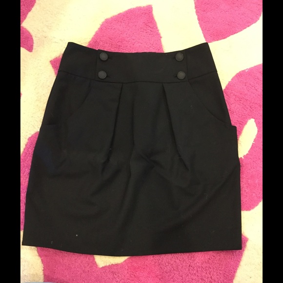 Adorable theory skirt