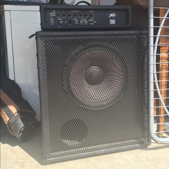 diamond series base and the amp is a pevey160 - Picture 4 of 4