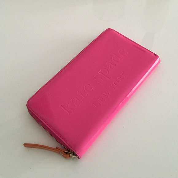 Kate Spade Pink Patent Wallet w/ Zipper