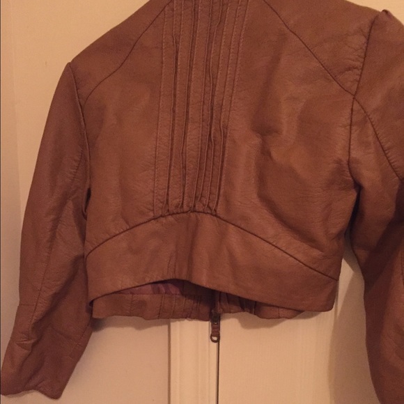 Cropped jacket - Picture 2 of 2
