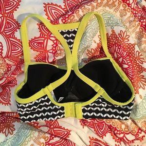 Victoria Secret sports bra💚