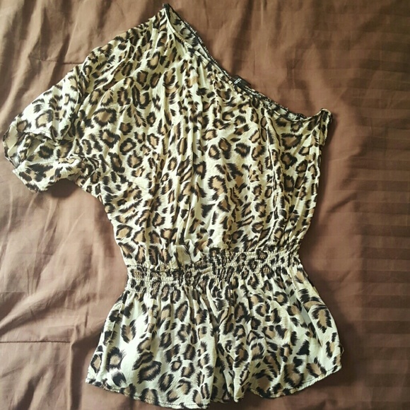 Animal print top