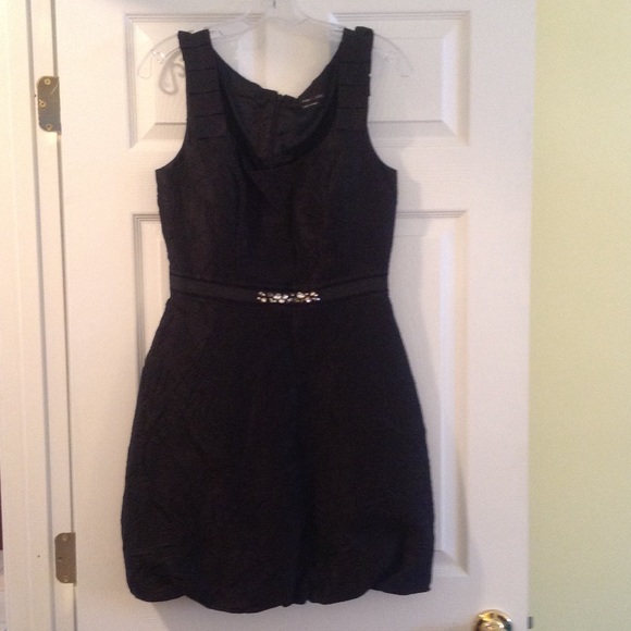 Max and Cleo dress - Picture 2 of 2
