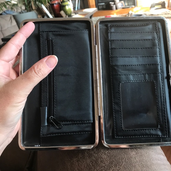 CLUTCH AND WALLET - Picture 8 of 8