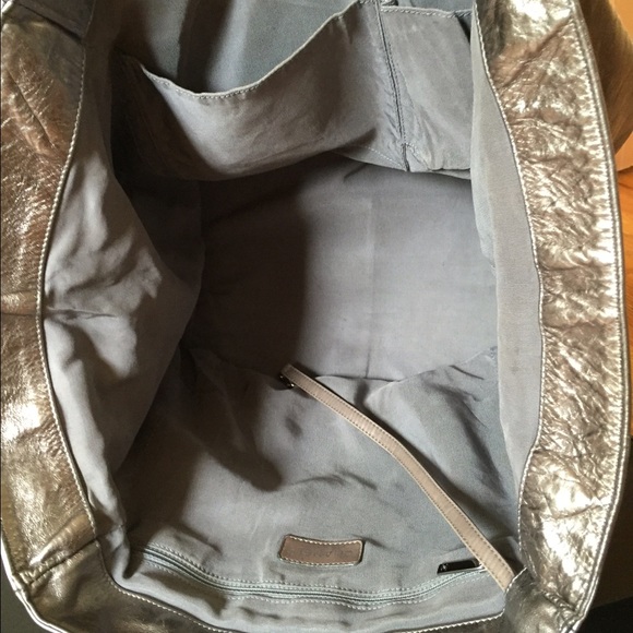 SOLD large Chanel tote metal with box! 🅿️1700 - Picture 3 of 4