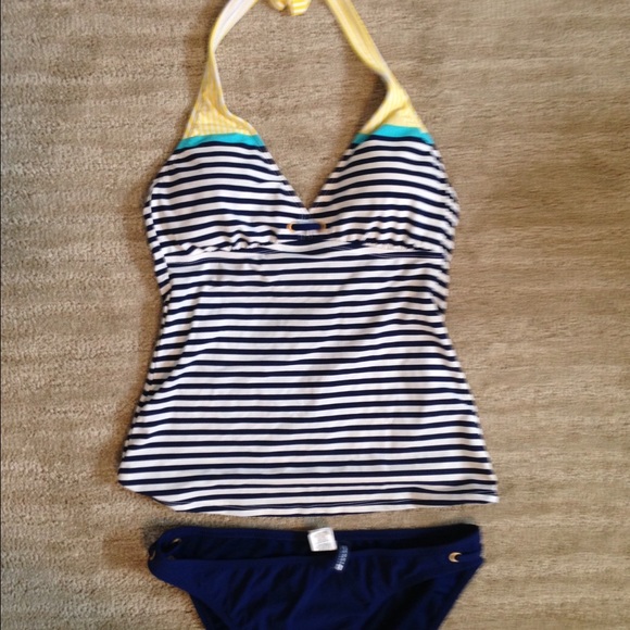 Sperry Top-Sider takini and bottoms.