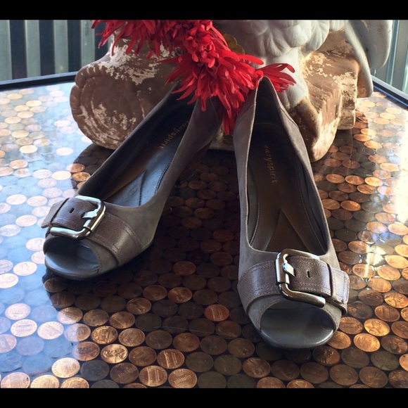 SALE!! NWB Easy Spirit 'Maribel' Suede Pumps