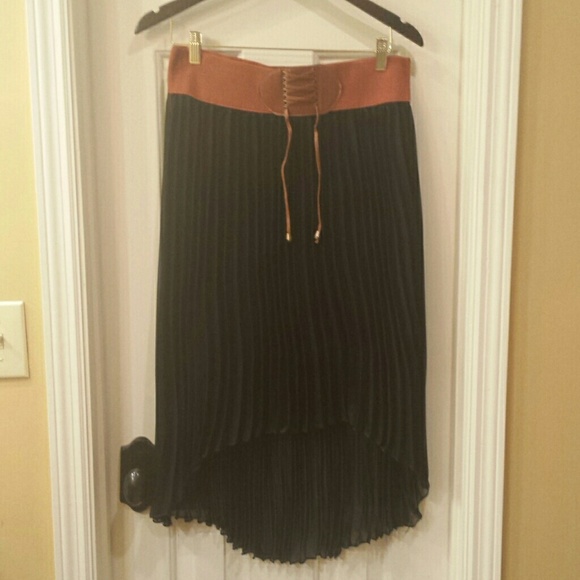 MAGIC high-low skirt