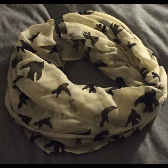 Infiniti scarf