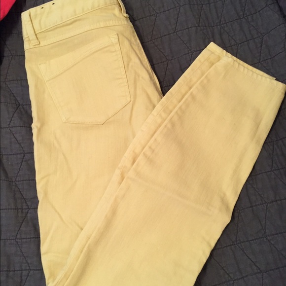 Express Zelda Slim fit Ultra low yellow jeans