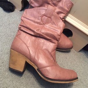 Body central mini blush boots