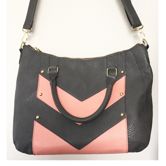 Steve Madden Handbags - Steve Madden Purse