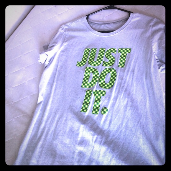 Nike "just do it." T-shirt