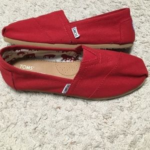 Women's Red TOMS.