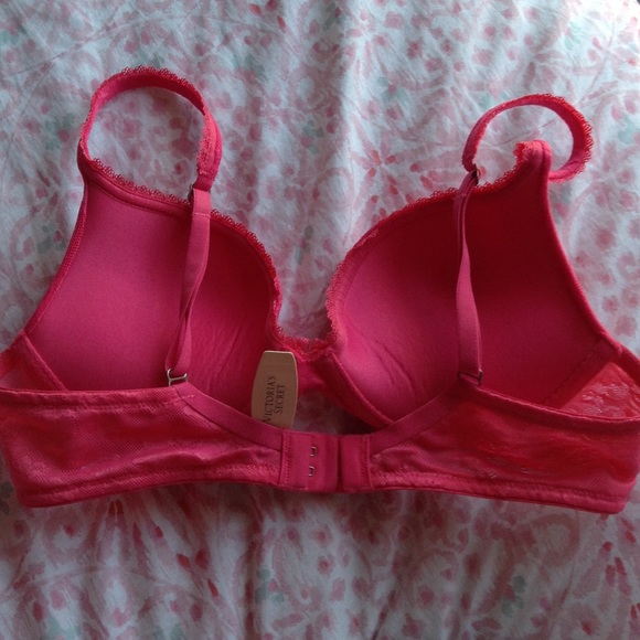 VS bra 34B - Picture 2 of 2
