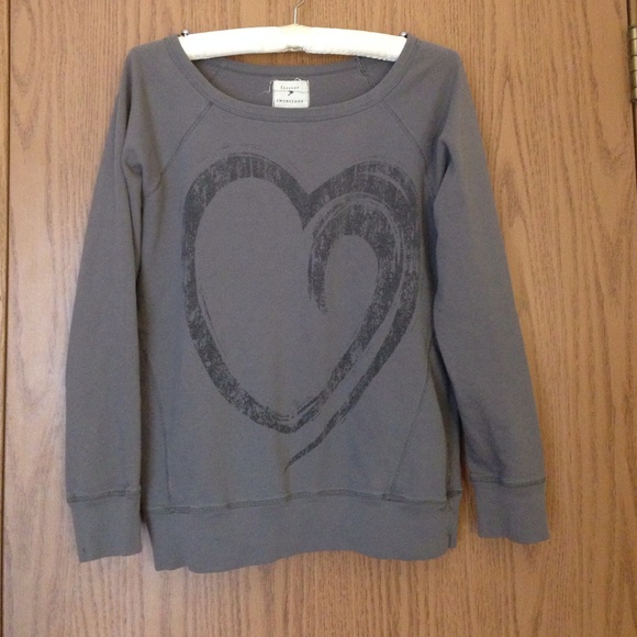 🔸PRICE REDUCED🔸 Forever 21 crew-neck sweater