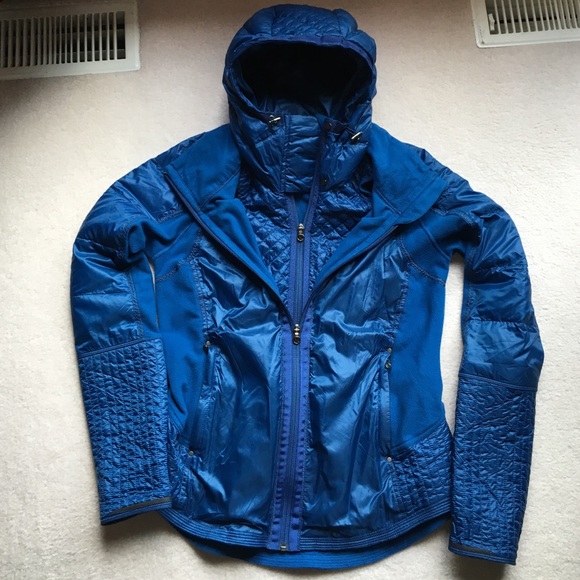 Lululemon jacket with removable hood