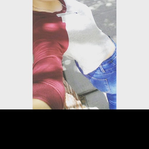 Crop top - Picture 1 of 2