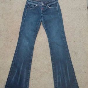 Jeans size 28