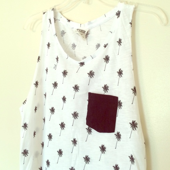 PINK Victoria's Secret Tops - VS PINK Slight Muscle Tank NWOT