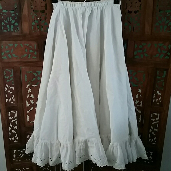 Vintage Ivory Cotton Slip Skirt with Eyelet