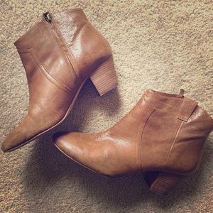 Hinge Leather Booties Size 11