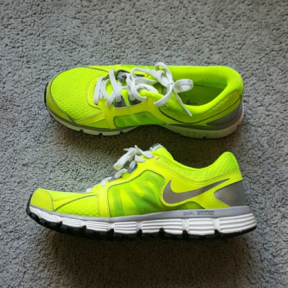Nike Dual Fusion Running Shoe