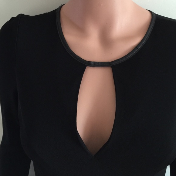 Gorgeous peephole dress 🛍 HP! 🎉🎉 - Picture 3 of 4