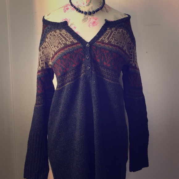 SOLD! Peruvian connection sweater