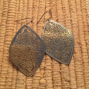 Silver lace fish hook earrings