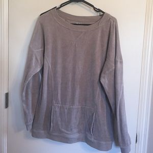 Sweatshirt with front pocket
