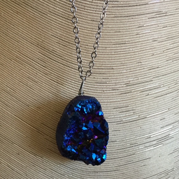 Stone Pendant - Picture 2 of 2