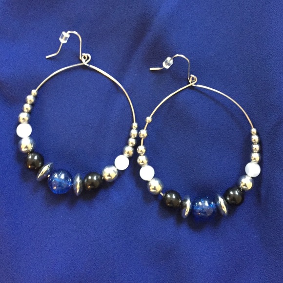 New your and company hoop earrings