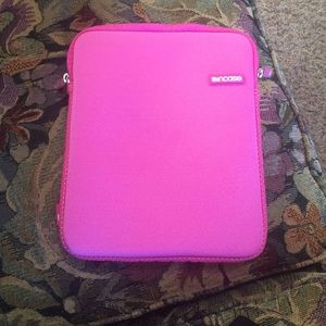 New Incase sleeve hot pink! 11"