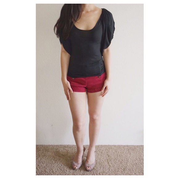 [SOLD] Guess flutter sleeve top - Picture 3 of 3