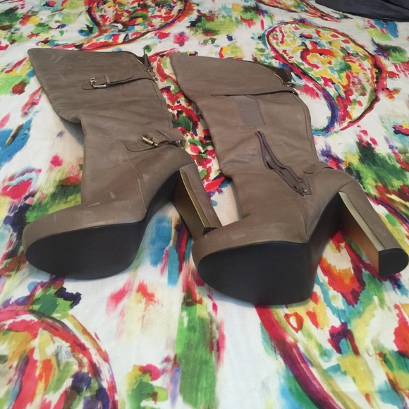 KINKY BOOTS! GUESS Over the Knee Boots 7.5M Taupe - Picture 3 of 4