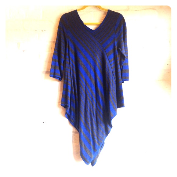 😎 Draped Tunic w/ Striped. Fun Cozy Constrution.