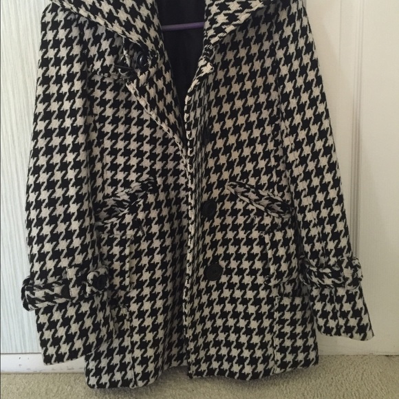 American Rag Coat - Picture 3 of 4