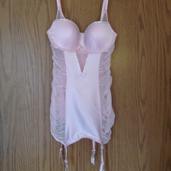 NEW! Victoria's Secret pink diamond lingerie